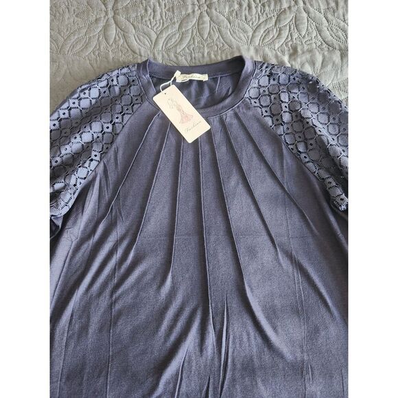 Lace Sleeves top | Size M - Picture 3 of 5